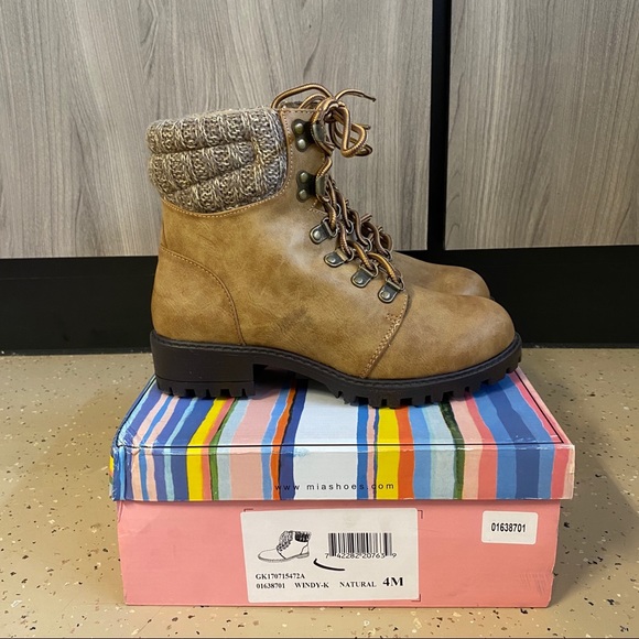 mia windy boots